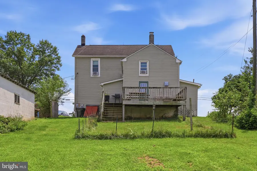 23000 Mount Ephraim Rd, Dickerson, MD 20842 - #2