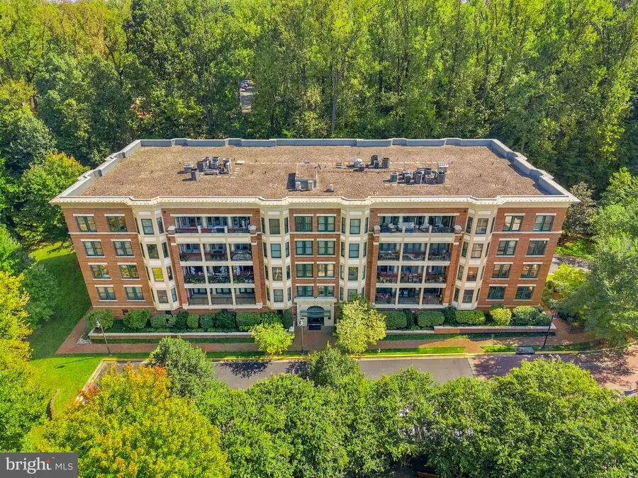 10401 Strathmore Park Ct #101, North Bethesda, MD 20852 - #3