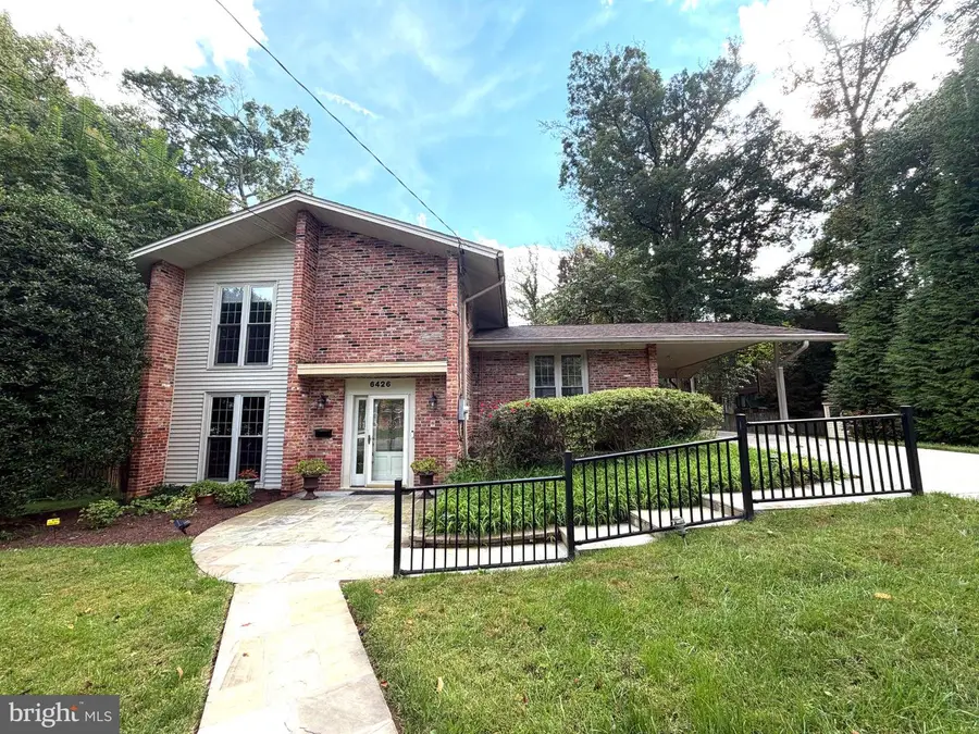 6426 Hollins Dr, Bethesda, MD 20817 - #2
