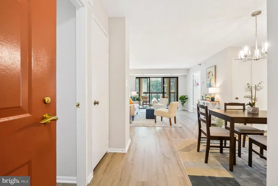 15100 Interlachen Dr, Silver Spring, MD 20906 - #2