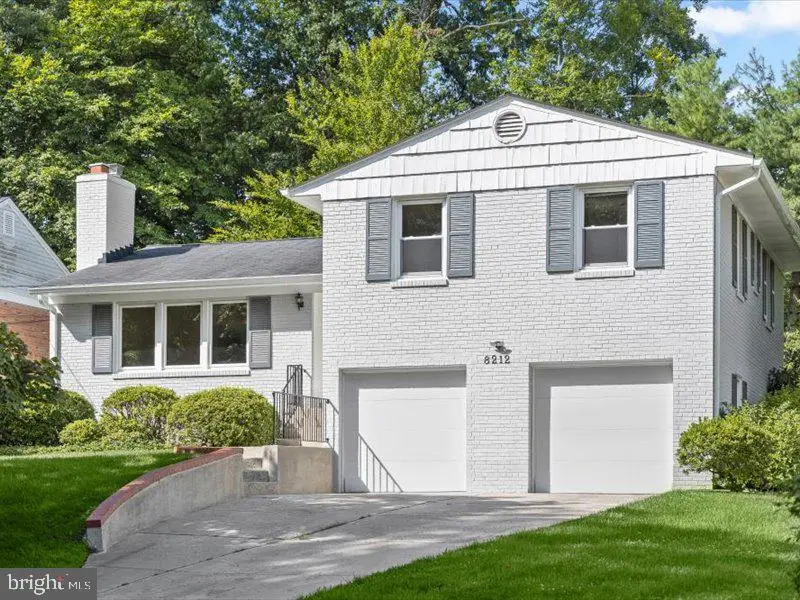 8212 Hawthorne Rd, Bethesda, MD 20817 - #1