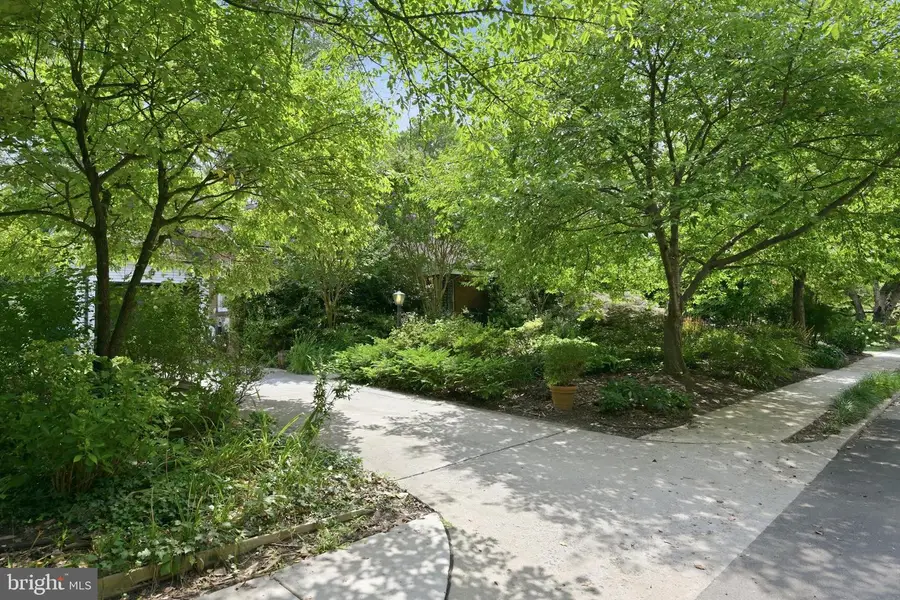 5515 Trent St, Chevy Chase, MD 20815 - #2