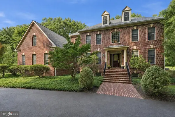 11640 Piney Spring Ln, POTOMAC, MD 20854