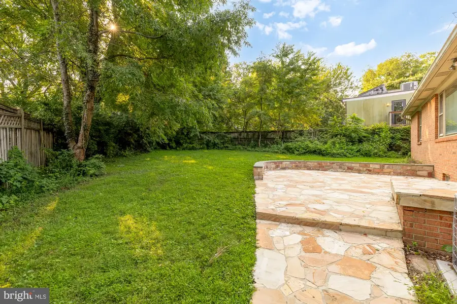 5611 Belmont Ave, Chevy Chase, MD 20815 - #3