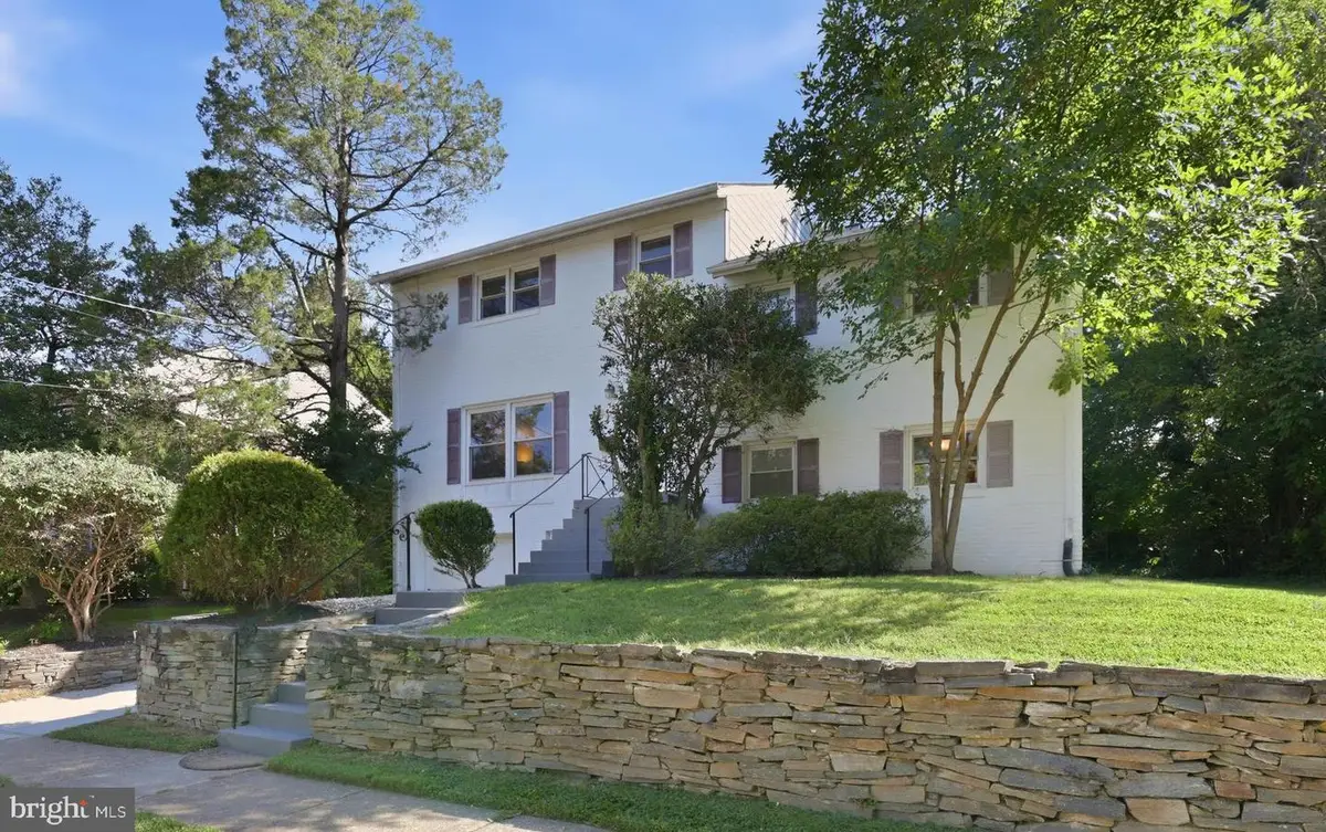 9905 Marquette Dr, Bethesda, MD 20817 - #1