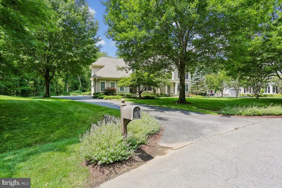 13024 Mimosa Farm Ct, Rockville, MD 20850 - #2