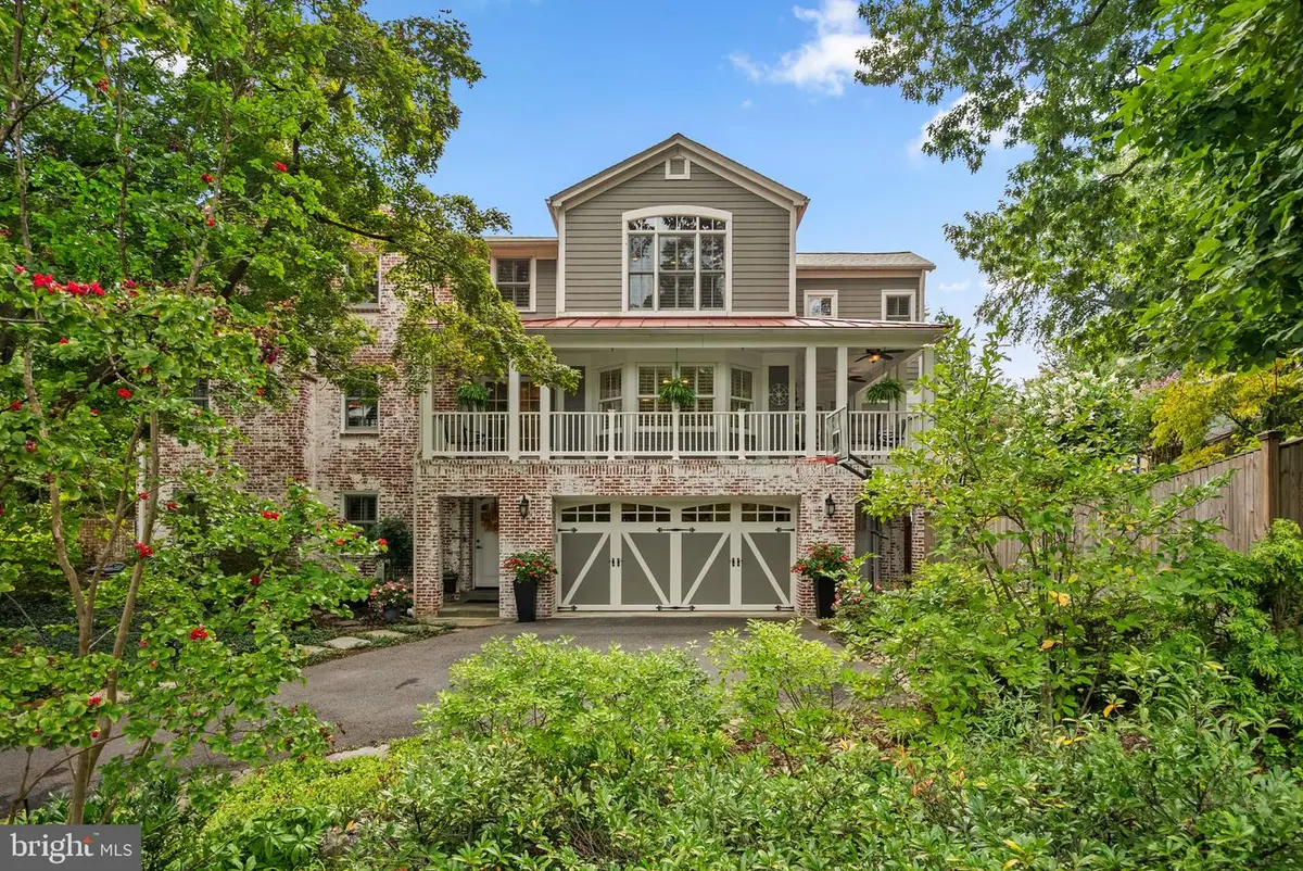 710 Woodside Pkwy, Silver Spring, MD 20910 - #1