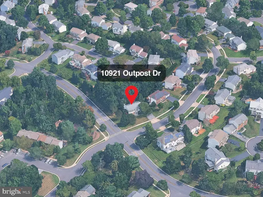 10921 Outpost Dr, North Potomac, MD 20878 - #2