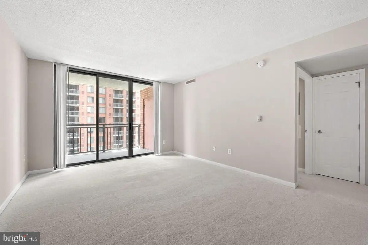11710 Old Georgetown Rd #722, North Bethesda, MD 20852 - #1