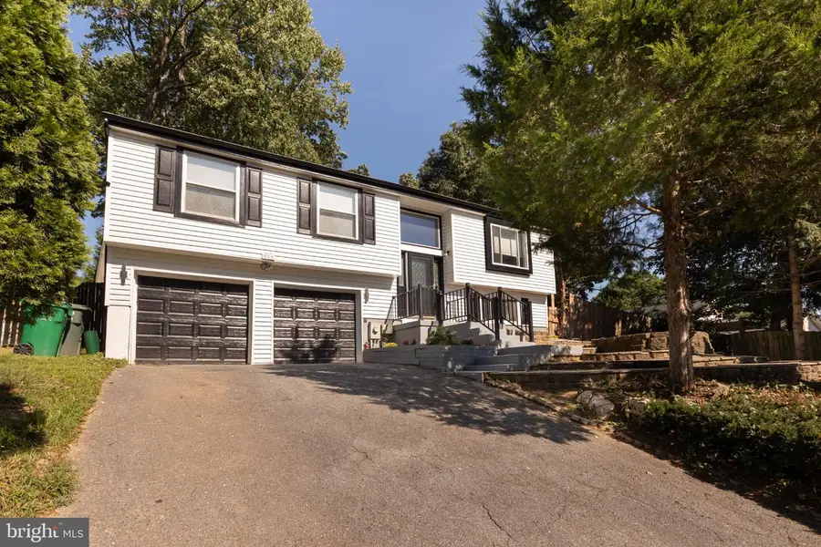 221 W Deer Park Rd, Gaithersburg, MD 20877 - #2