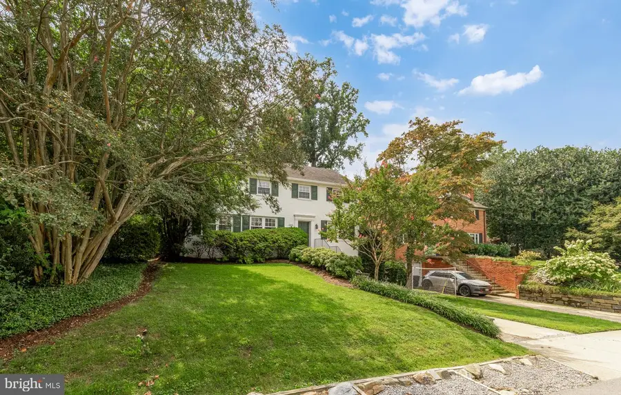 6210 Winston Dr, Bethesda, MD 20817 - #2