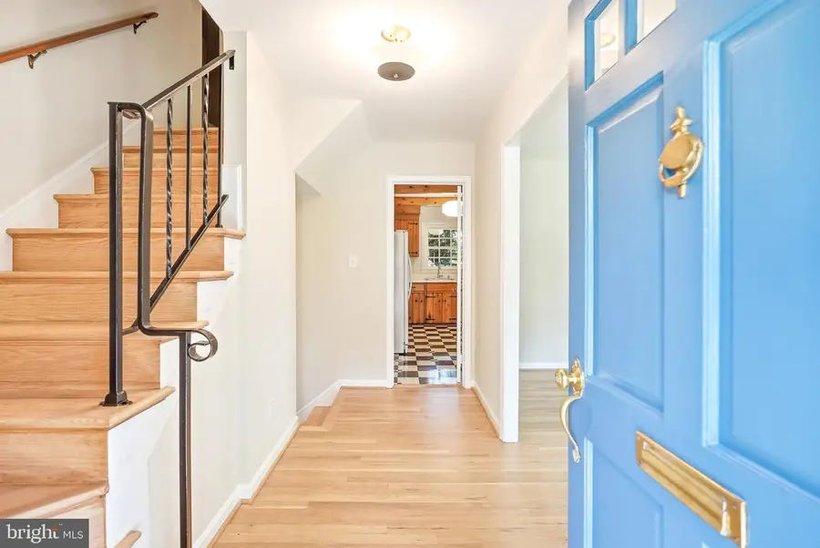 6 Geneva Mason Ct, Potomac, MD 20854 - #2