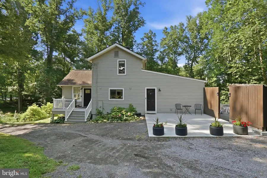 8214 Hawkins Creamery Rd, Gaithersburg, MD 20882 - #2