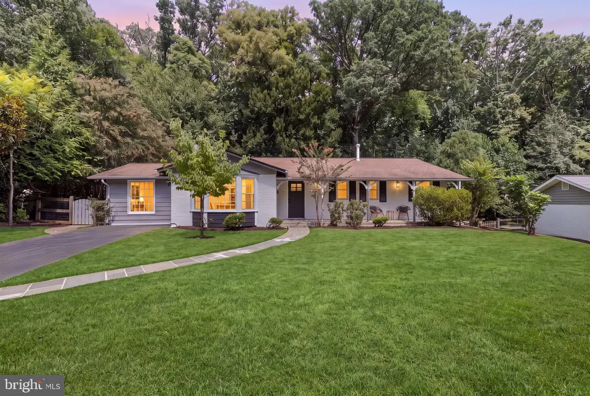 6621 Sulky Ln, North Bethesda, MD 20852 - #1