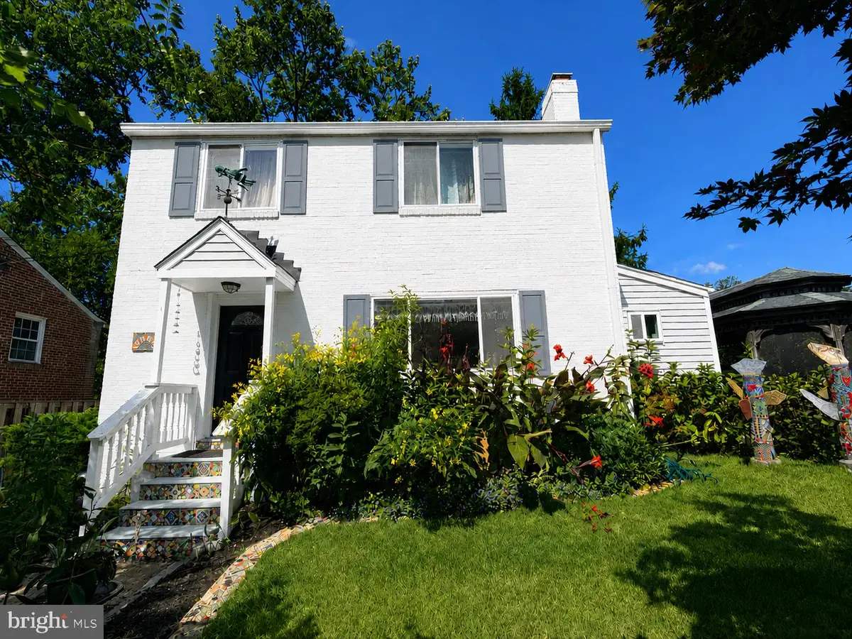 9612 Dilston Rd, Silver Spring, MD 20903 - #1