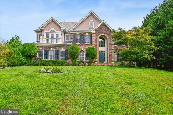 16510 Harbour Town Dr, ASHTON, MD 20861