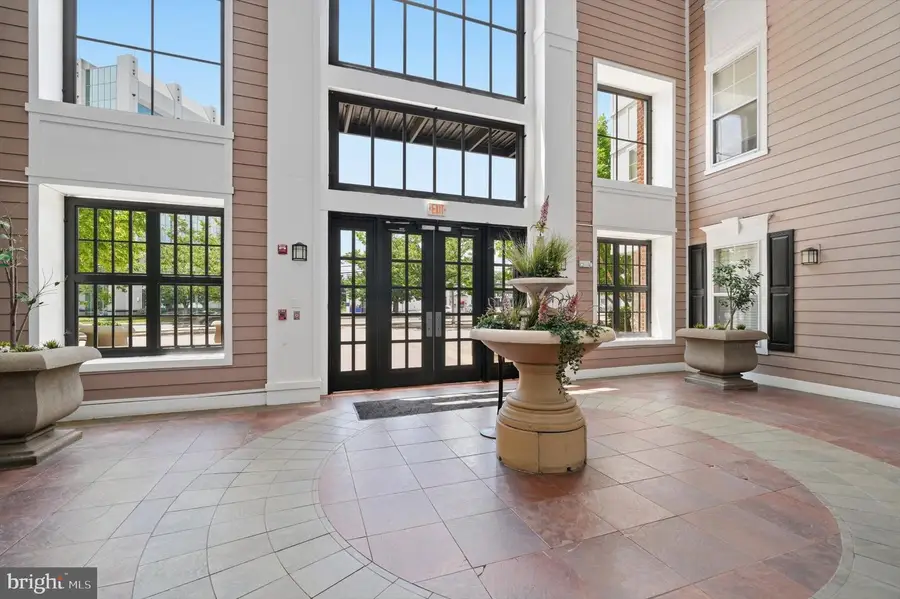 501 Hungerford Dr #360, Rockville, MD 20850 - #3