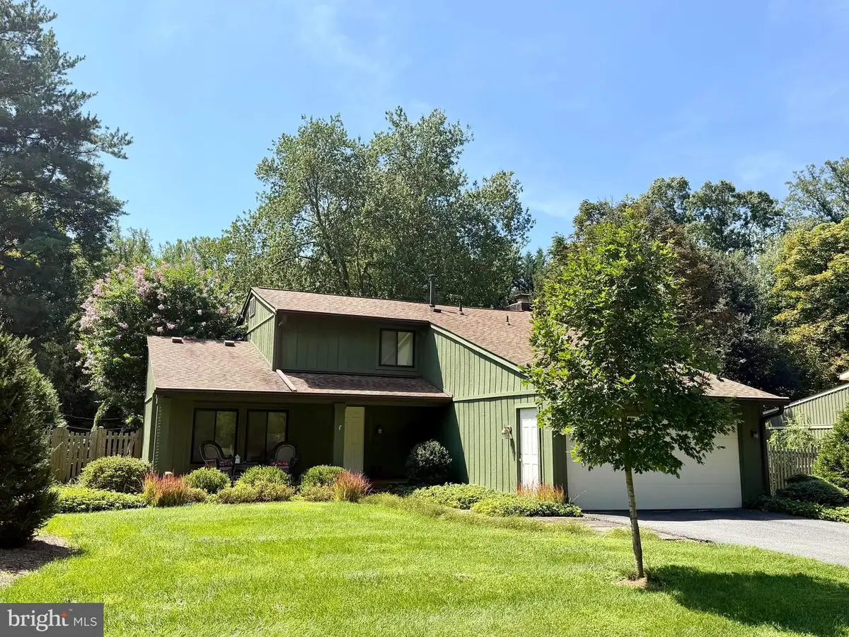 11620 Happy Choice Ln, North Potomac, MD 20878 - #1
