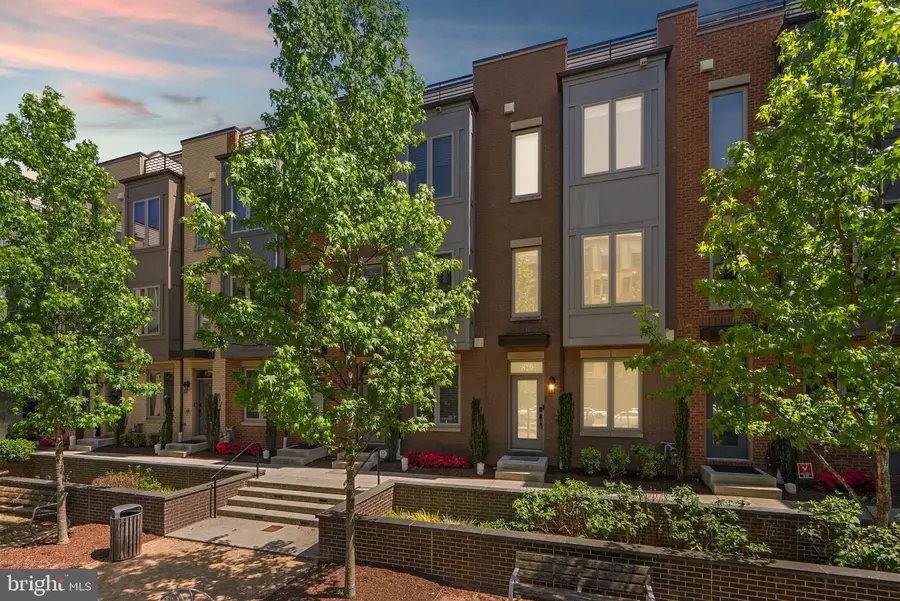 820 Thompson Cres #26, Rockville, MD 20852 - #2
