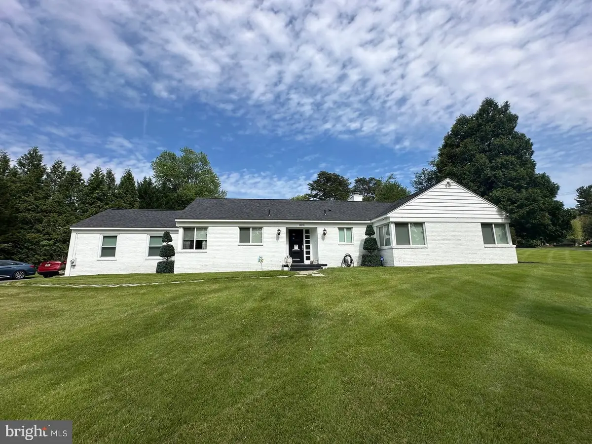 10001 Counselman Rd, Potomac, MD 20854 - #1
