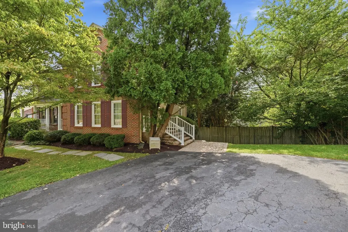 7922 Jensen Pl, Bethesda, MD 20817 - #1