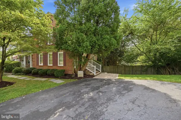 7922 Jensen Pl, BETHESDA, MD 20817