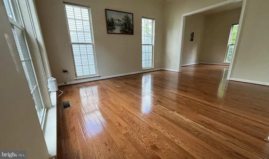 21117 Tall Cedar, Germantown, MD 20876 - #2