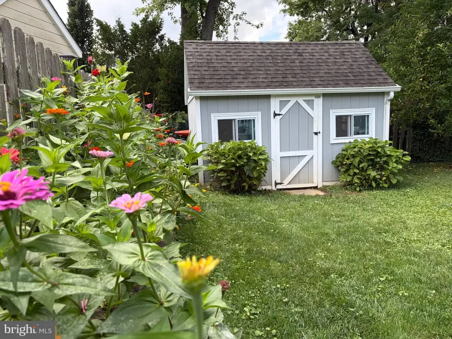 10012 Crestwood Rd, Kensington, MD 20895 - #2