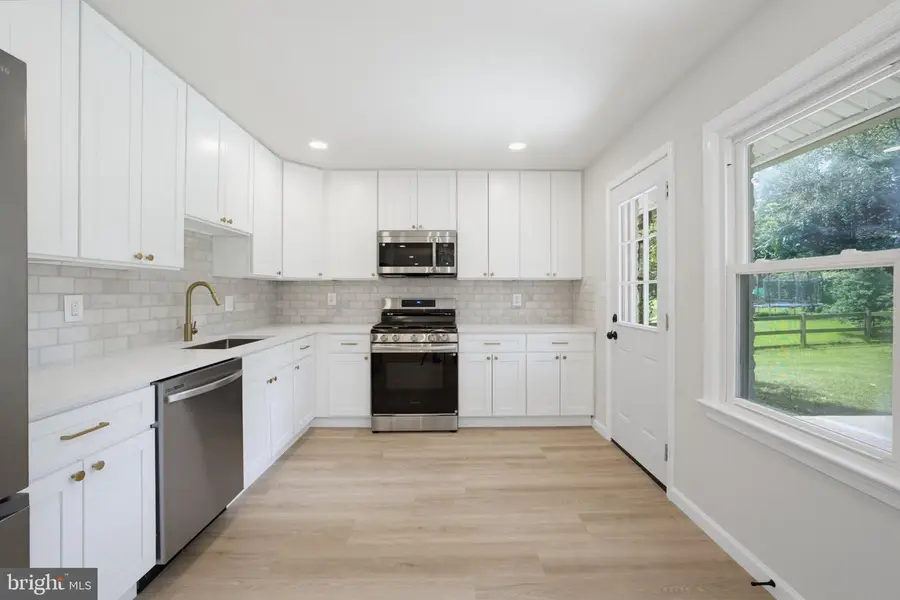 17508 Park Mill Dr, Derwood, MD 20855 - #2