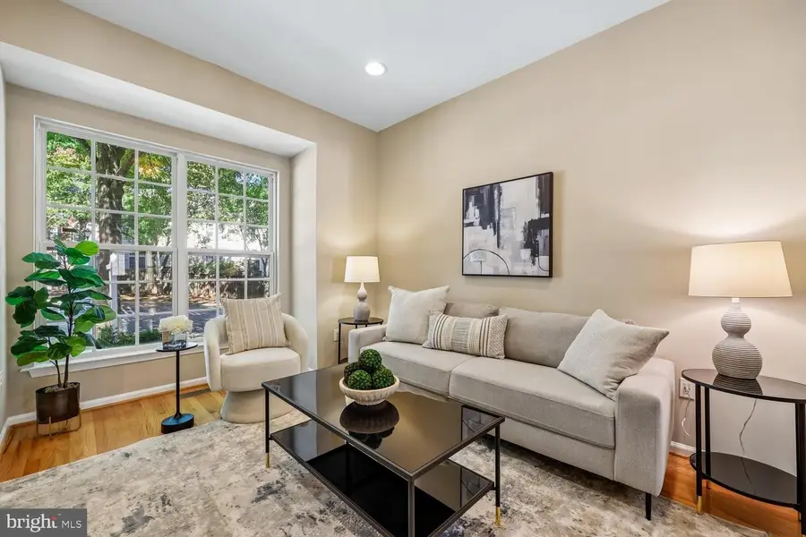 229 Painted Post Ln, Gaithersburg, MD 20878 - #2