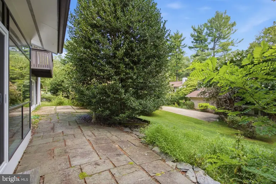 9 Watchwater Way, Rockville, MD 20850 - #3