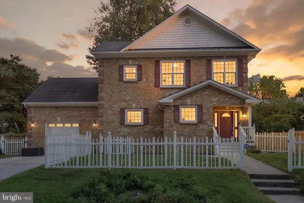 10717 Bentley Ln, KENSINGTON, MD 20895