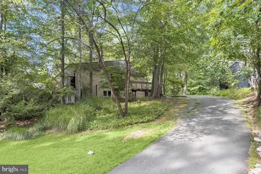 9412 Garden Ct, Potomac, MD 20854 - #2