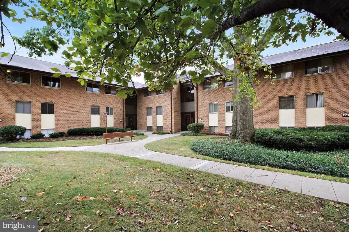 18730 Walkers Choice Rd #2, Montgomery Village, MD 20886 - #1