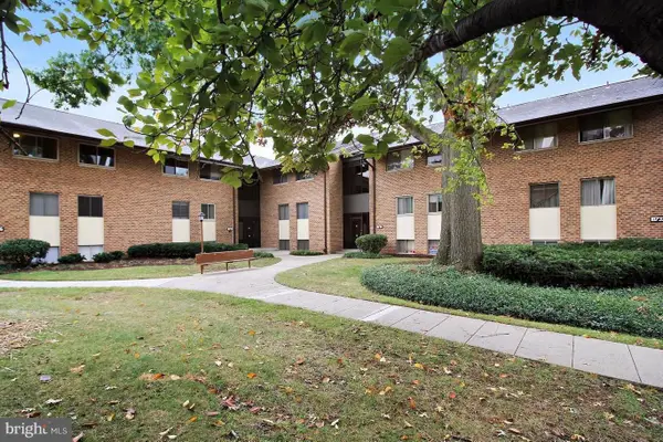 18730 Walkers Choice Rd #2, MONTGOMERY VILLAGE, MD 20886
