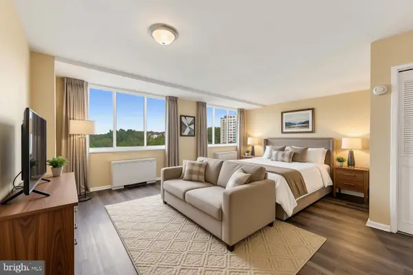 10401 Grosvenor Pl #1105, ROCKVILLE, MD 20852