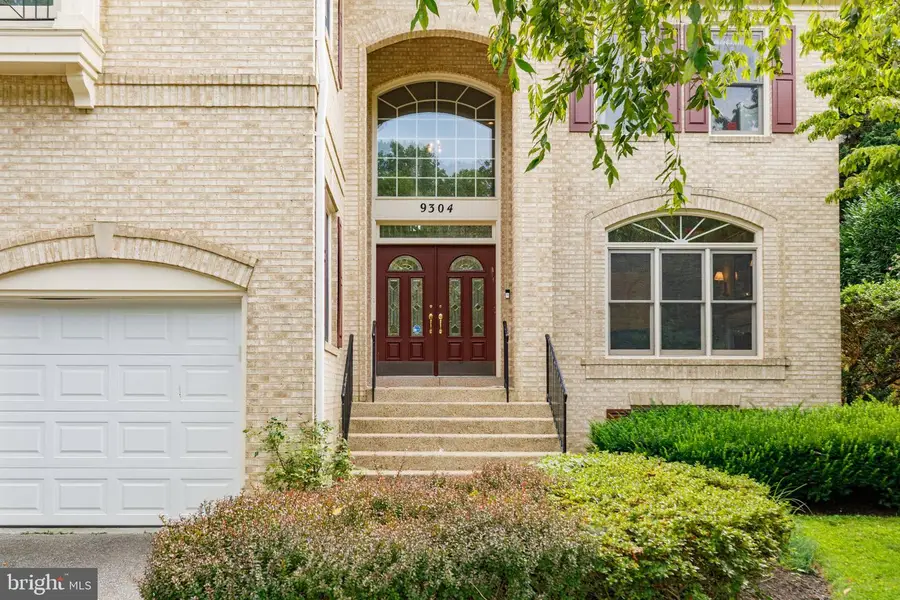 9304 Wildoak Dr, Bethesda, MD 20814 - #2