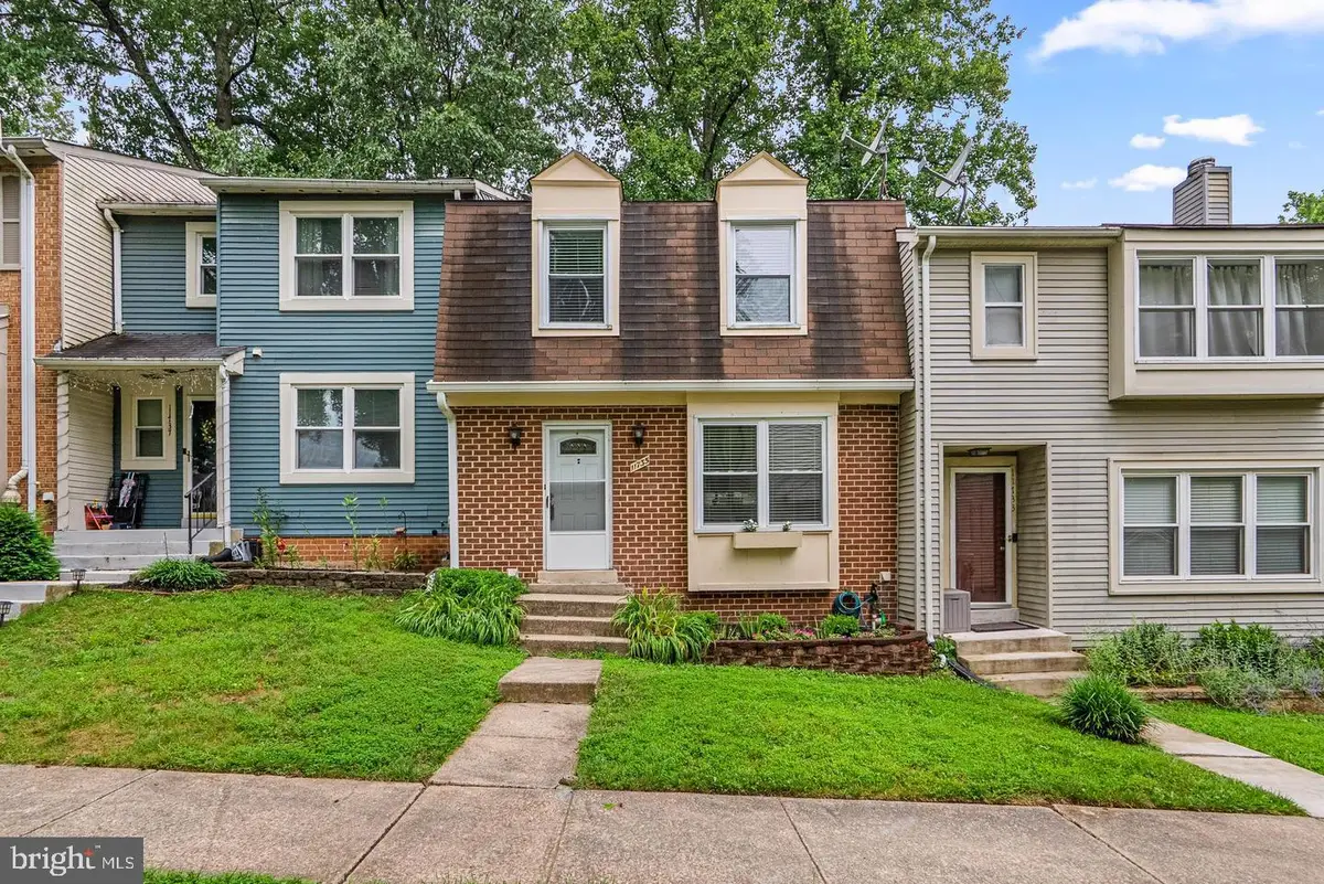 11735 Summer Oak Dr, Germantown, MD 20874 - #1