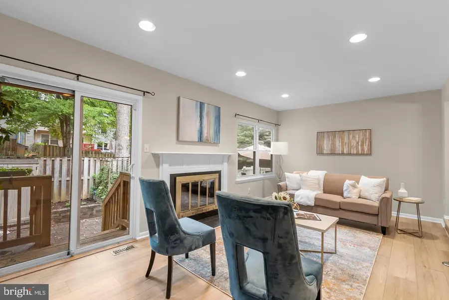 11735 Summer Oak Dr, Germantown, MD 20874 - #3