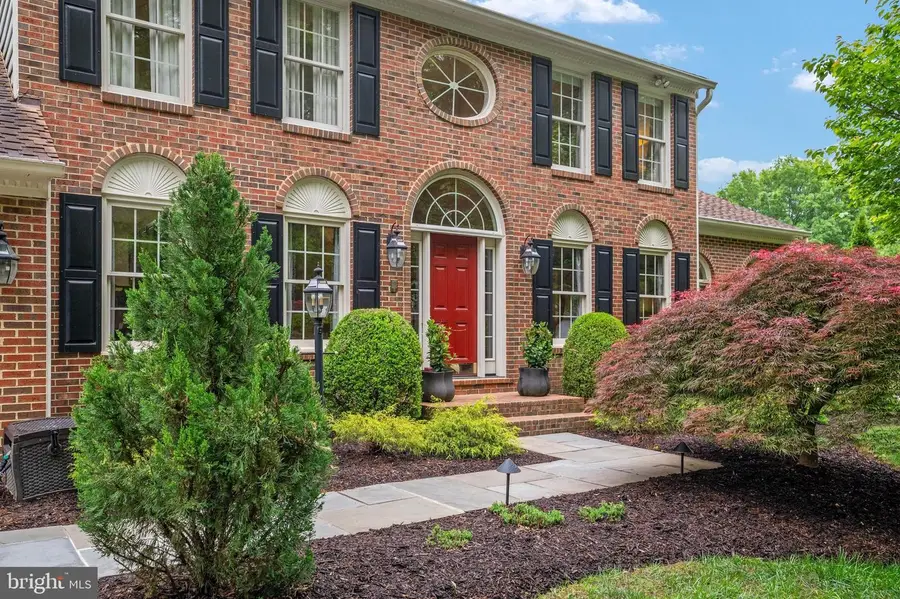 5613 Sugarbush Ln, Rockville, MD 20852 - #2