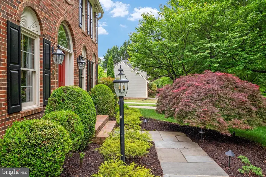 5613 Sugarbush Ln, Rockville, MD 20852 - #3