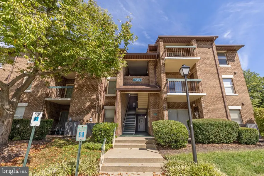 7909 Coriander Dr #103, Gaithersburg, MD 20879 - #3