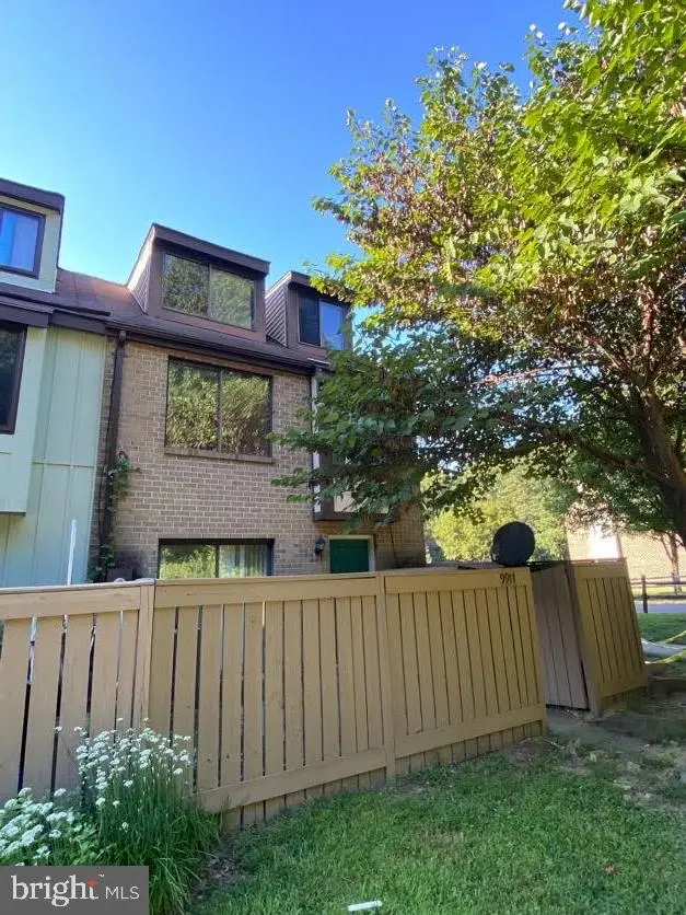 9917 Forest View Pl, Gaithersburg, MD 20886 - #3