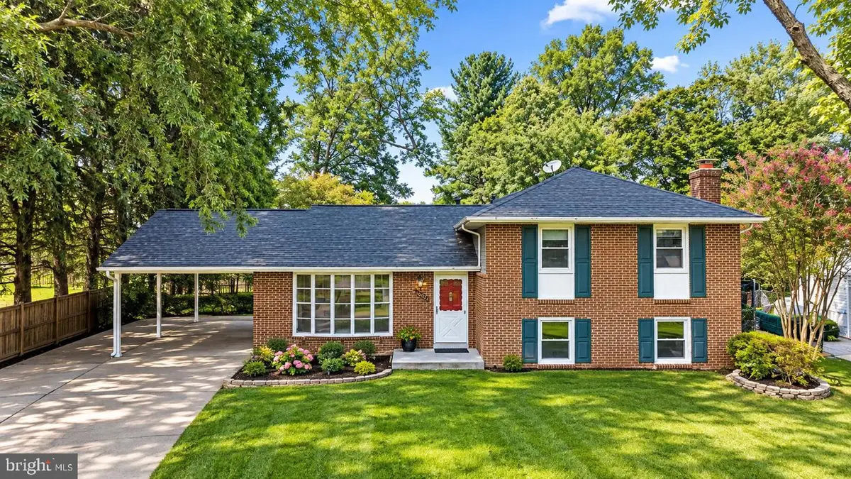 1402 Mullins St, Silver Spring, MD 20904 - #1
