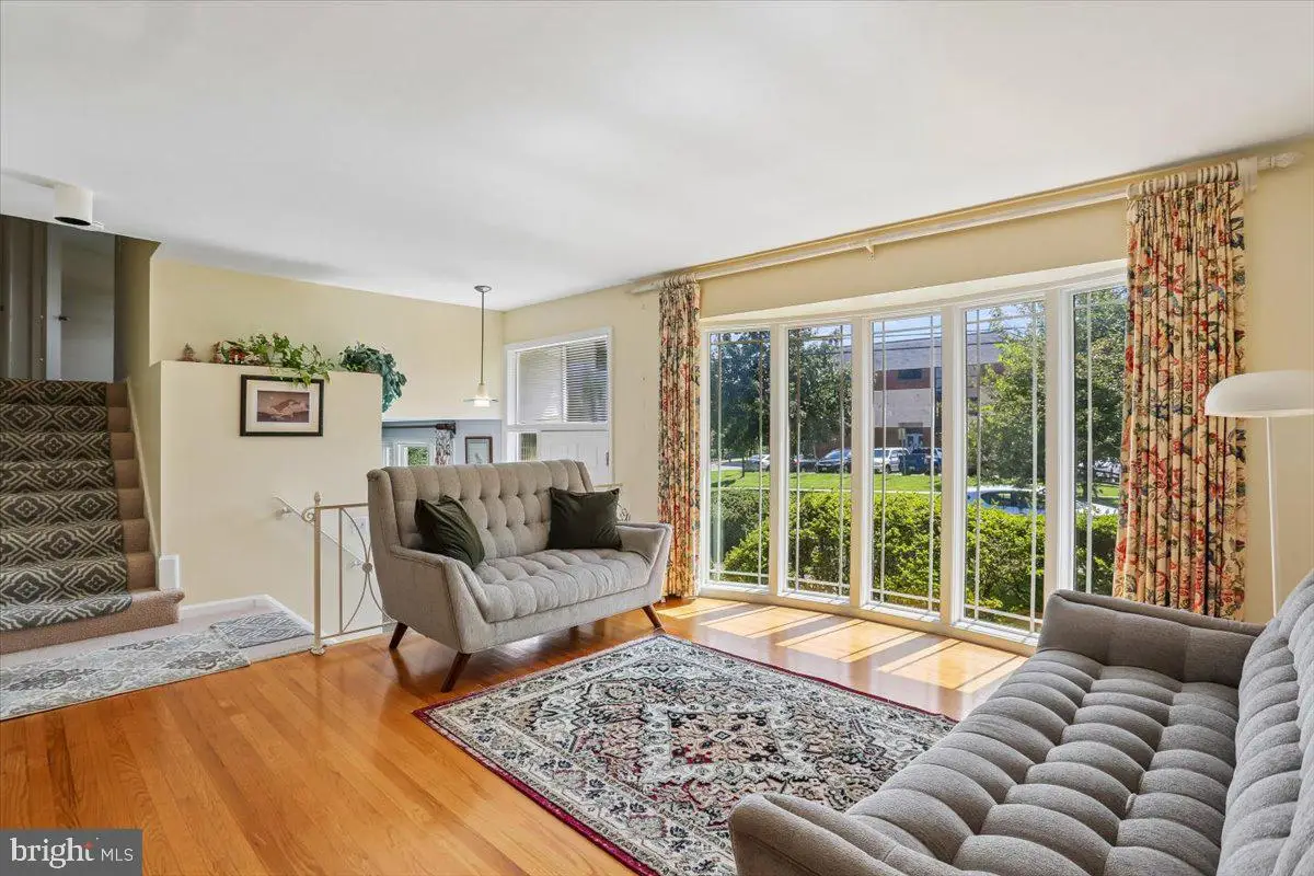 5815 Folkstone Rd, Bethesda, MD 20817 - #1