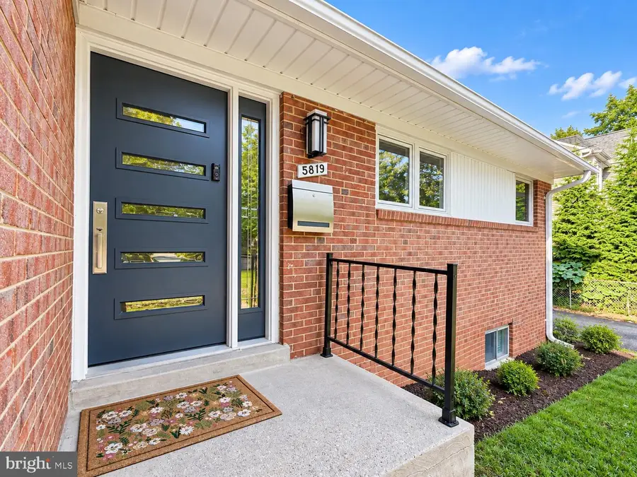 5819 Grosvenor Ln, Bethesda, MD 20814 - #2