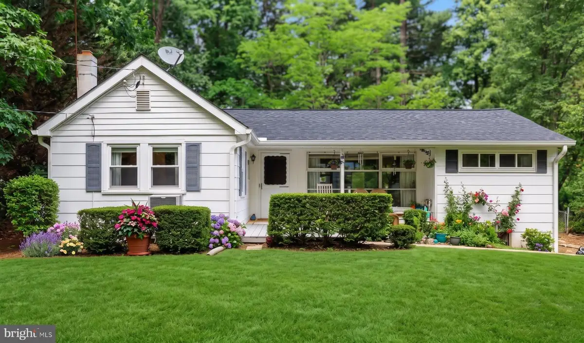 11900 Marmary Rd, Gaithersburg, MD 20878 - #1