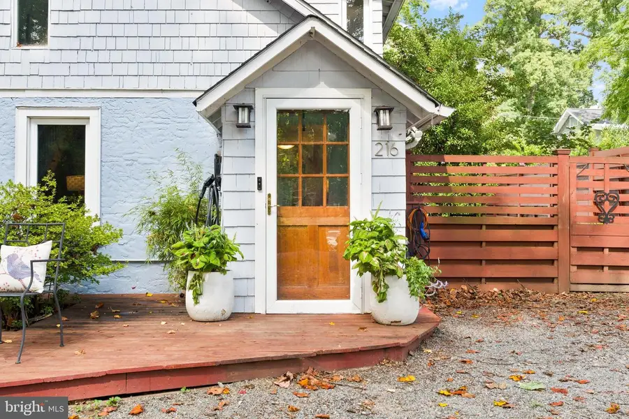 216 Domer Ave, Takoma Park, MD 20912 - #3