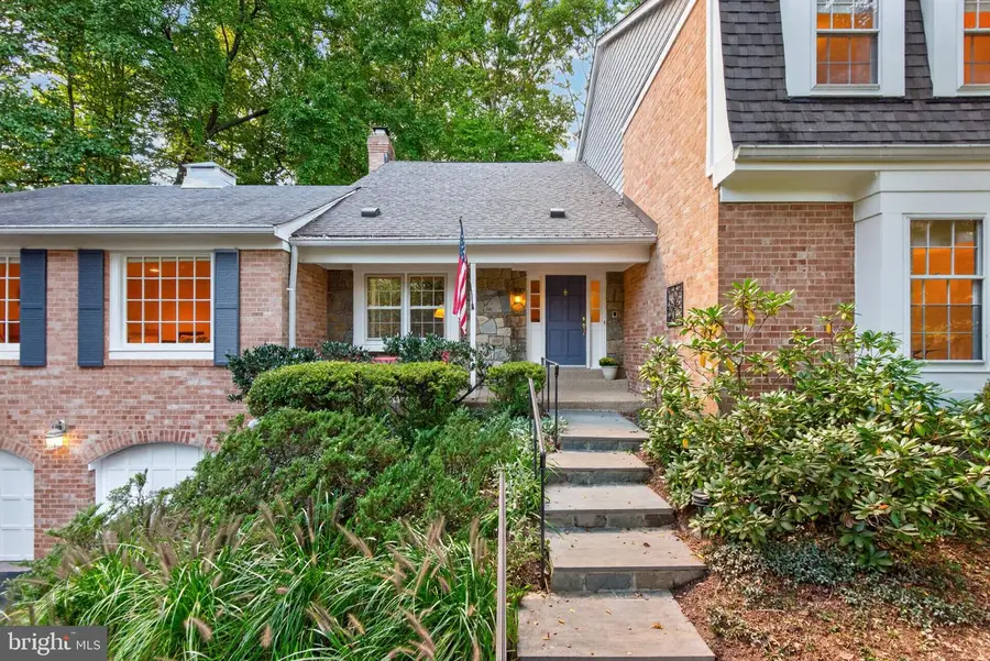 6409 Fallen Oak Ct, Bethesda, MD 20817 - #2