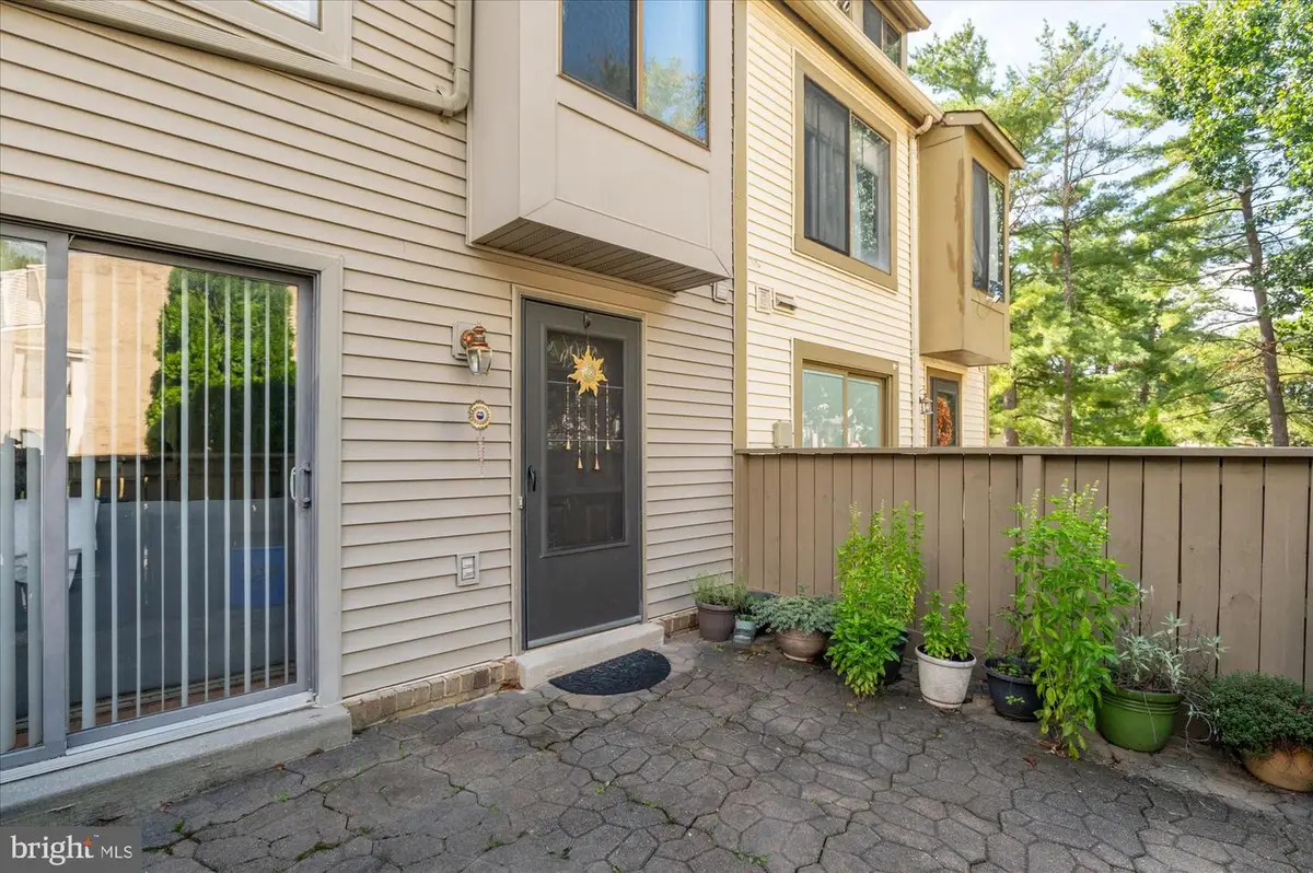 9212 Chadburn Pl, Montgomery Village, MD 20886 - #1
